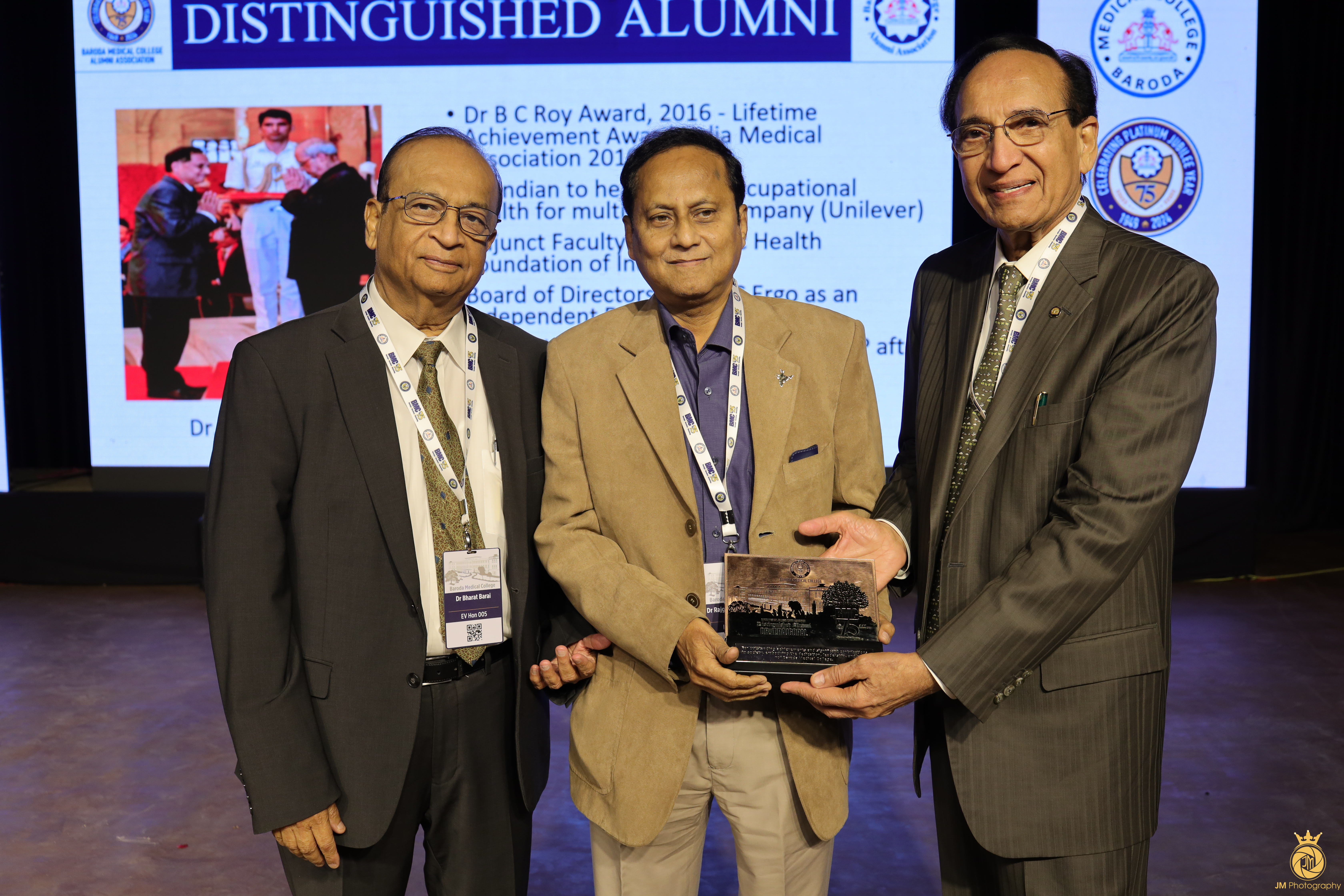 Gallery/Distinguished Alumni and Former Teachers/177A7532.JPG